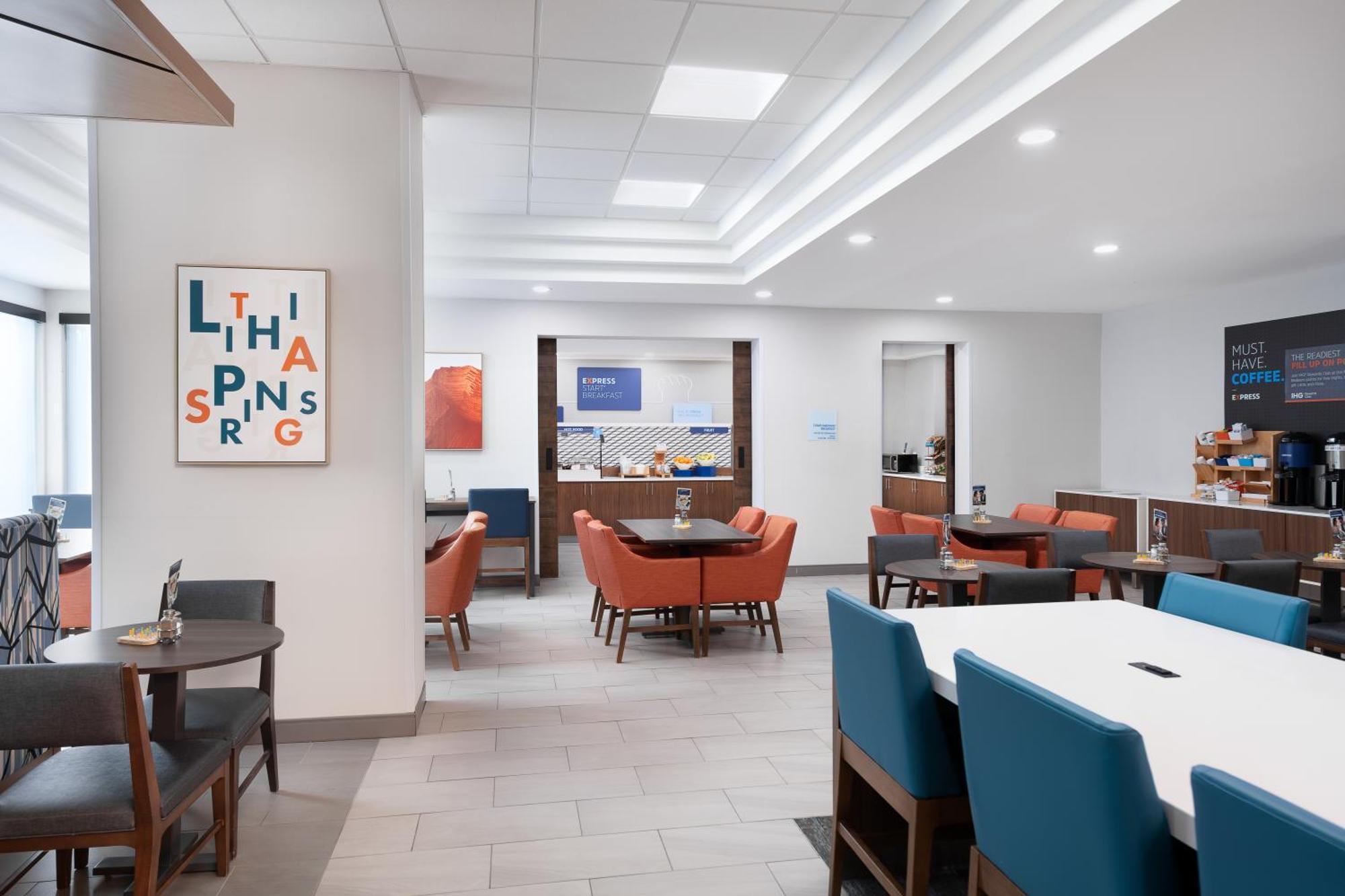 Holiday Inn Express Atlanta West - Theme Park Area By Ihg Lithia Springs Exterior photo