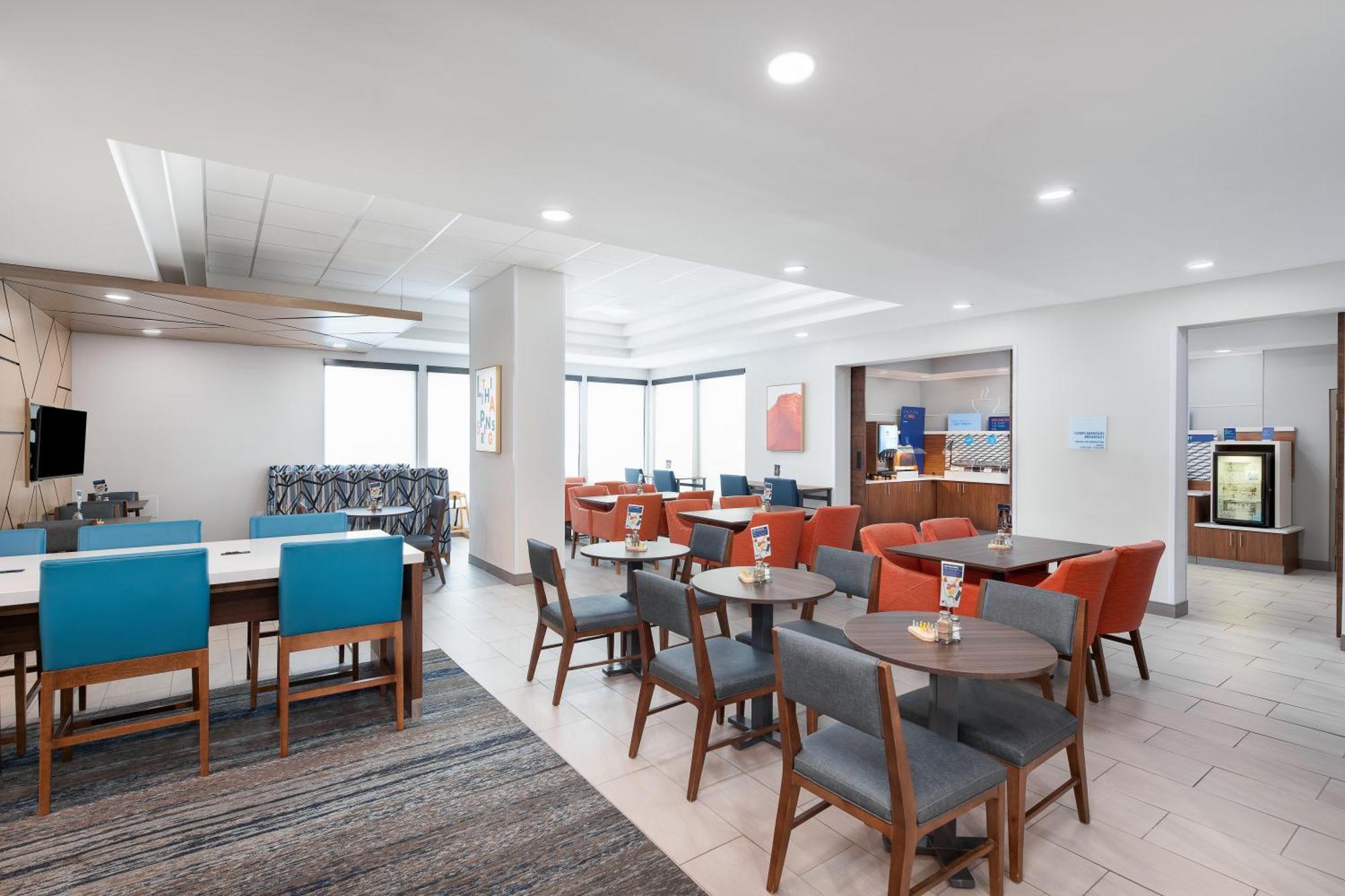 Holiday Inn Express Atlanta West - Theme Park Area By Ihg Lithia Springs Exterior photo
