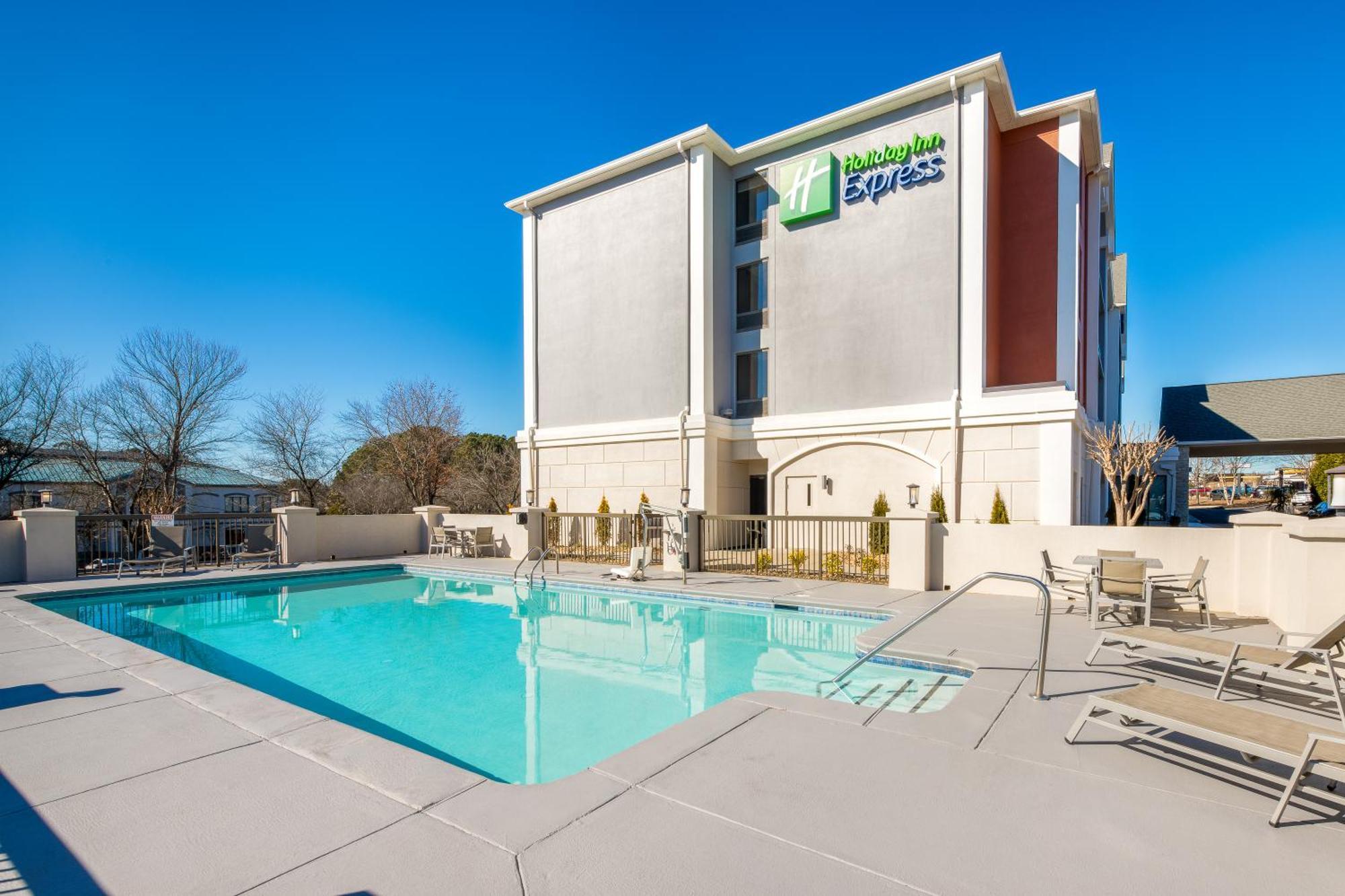 Holiday Inn Express Atlanta West - Theme Park Area By Ihg Lithia Springs Exterior photo